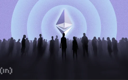 Crypto Inflows Near $2 Billion as Ethereum Outshines Bitcoin in Altcoin-Led Rally